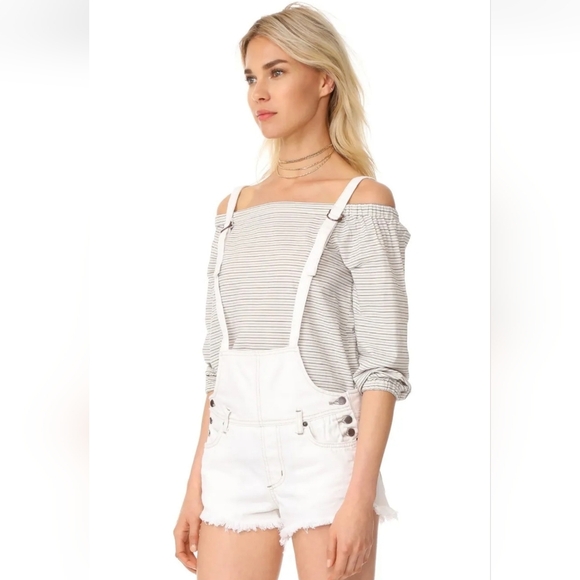 We The Free Strappy Shortalls Overalls Bib White Denim Jean Shorts Cutoff Raw 31 - Picture 2 of 16